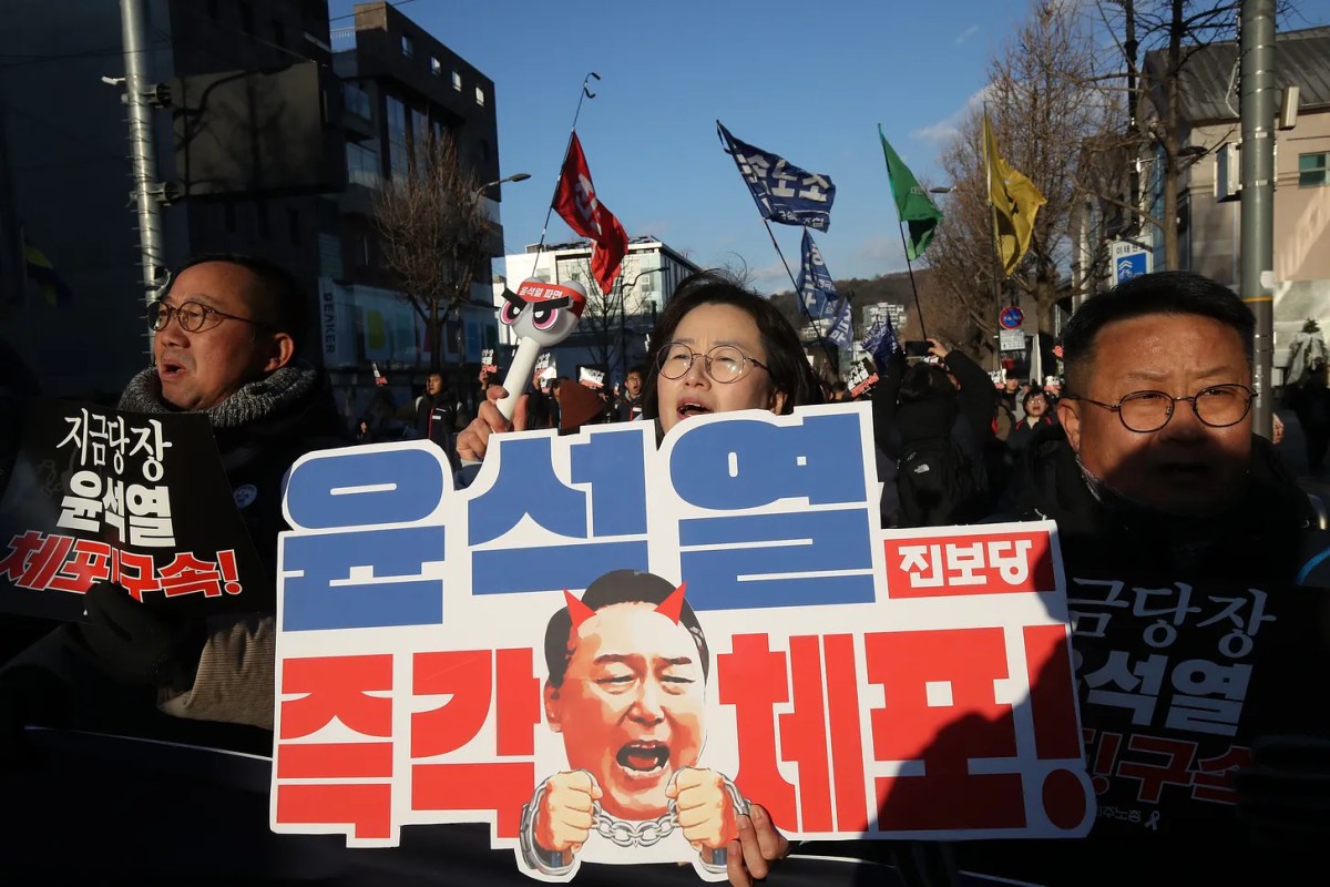 El hombre, no tan fuerte, de Washington en Seúl desafía su&nbsp;detención