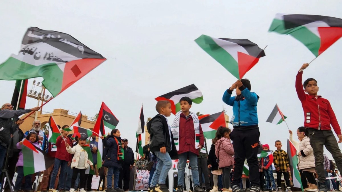 Influyente funcionario libio mantiene conversaciones con Israel para reasentar en Libia a&nbsp;gazatíes