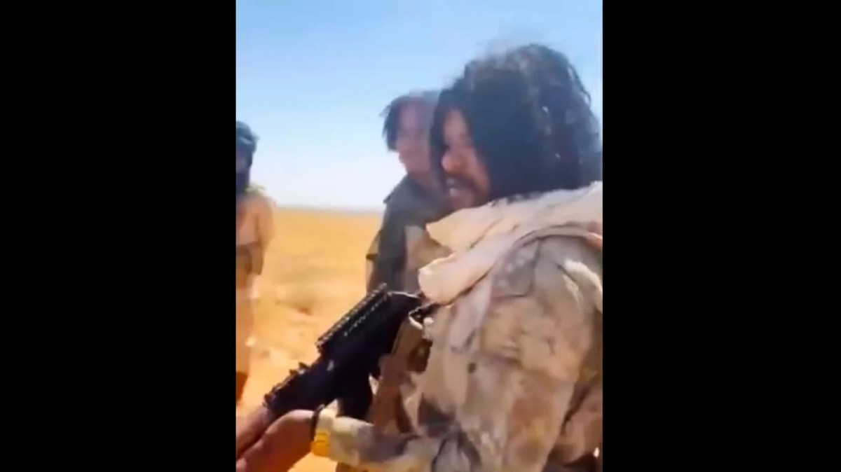 Combatientes de las Fuerzas de Apoyo Rápido (Sudán) se graban masacrando a los sudaneses que huyen de El&nbsp;Fasher