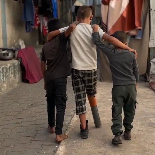 Los niños amputados de Gaza utilizan prótesis improvisadas debido a las restricciones de Israel en el suministro de material&nbsp;sanitario