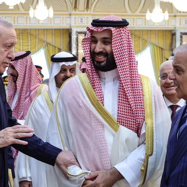¿Qué supone para Oriente Medio el pacto de defensa de Pakistán con Arabia Saudí y&nbsp;Turquía?